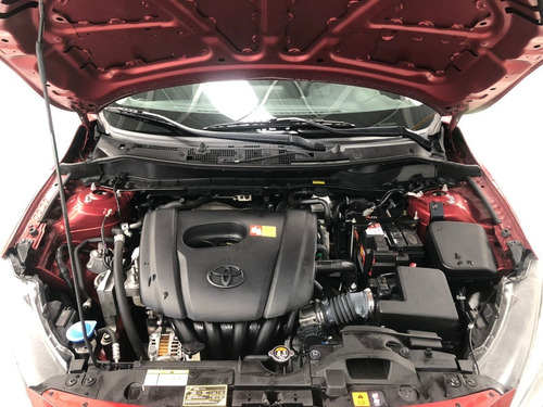Imagen 6 de 14 de Toyota Yaris R 2016 Manual