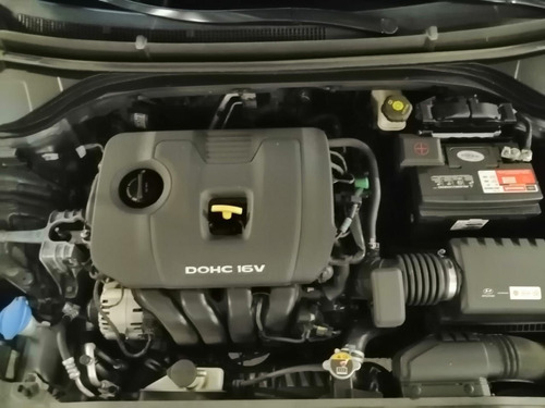 Imagen 11 de 12 de Hyundai Elantra 2018 2.0 Gls Premium At