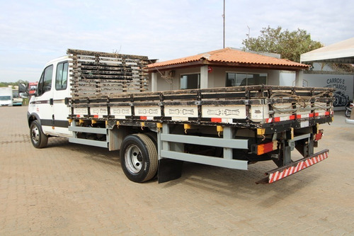 Imagem 8 de 25 de Iveco Daily 70c17 Cabine Dupla Único Dono