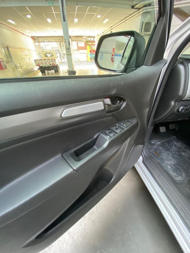 Imagen 20 de 21 de Chevrolet S10 2.8 Lt Cd Tdci 200cv 4x2