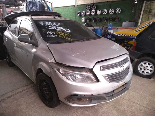 Imagem 2 de 3 de Sucata Gm Onix 1.0 Lt 2014 Para Retirada De Peças