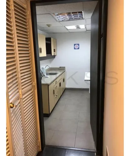 Oficina En Arriendo/venta En Chico Norte. Cod A3435