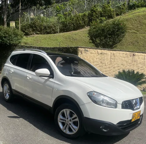 Nissan Qashqai 2.0l 4wd +2 4x2