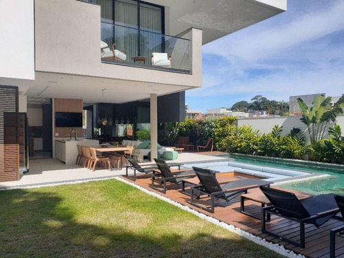 Imagem 1 de 30 de Casa Com 6 Dormitórios À Venda, 672 M² Por R$ 9.600.000,00 - Riviera De São Lourenço - Bertioga/sp - Ca3335