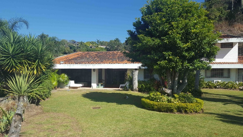 Imagen 3 de 8 de Casa Agradable De Un Nivel En Los Campitos