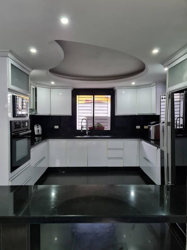 Imagen 7 de 13 de Casa En Venta En El Parral 04244935350
