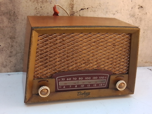 Antigua Radio De Madera Colección Decoración No Funciona 