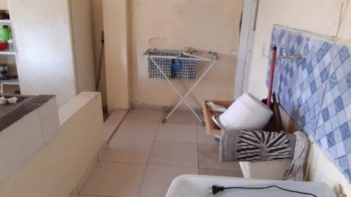 Imagem 2 de 13 de Casa Na Praia Com 3 Quartos, Boa Localização.