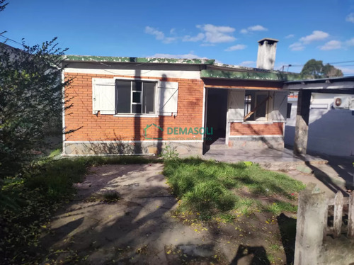 Se Vende 2 Casas En El Mismo Padrón Piriápolis, Urquiza Y Buenos Aires 