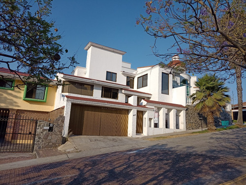 Residencia 3 Rec + Estudio + Oficina Independiente. Bugambilias