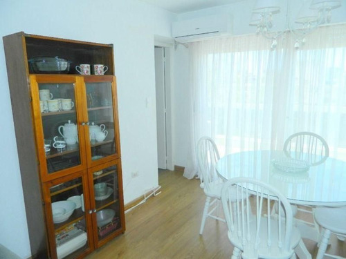 Apartamento En Venta De 2 Dormitorios En Peninsula