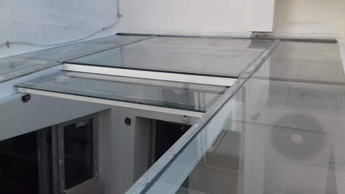 Toldos De Aluminio Y Cerramientos, Reparaciones En General.
