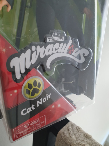 Miraculous Ladybug Boneco Cat Noir Playmates Lacrado, Novo