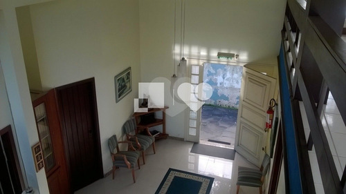 Imagem 5 de 30 de Casa Comercial, Ótima Para Escola Infantil 8 Salas, 6 Banheiros, Vaga Para 4 Carros, No Menino Deus - Reo417497