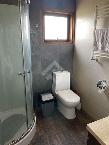 Casa En Venta De 4 Dorm. En Quilpué