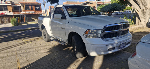 Dodge Ram 1500 3.6 Regular Cab