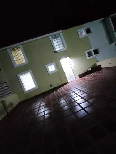 Casa En Alquiler Tucacas