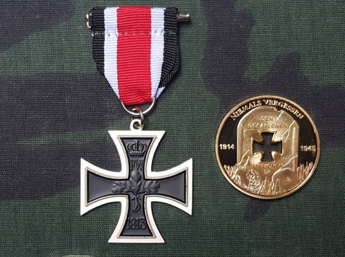 Medalla Y Moneda Cruz De Hierro Ejercito Alemán Guerra