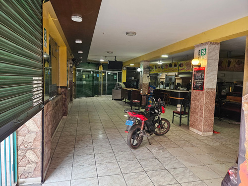 Alquilo Local Comercial 180 M² 1er Piso En Esquina - Comas