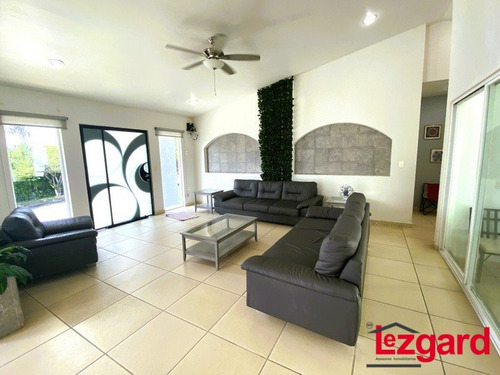 En Venta Casa De Un Piso En Lomas De Cocoyoc