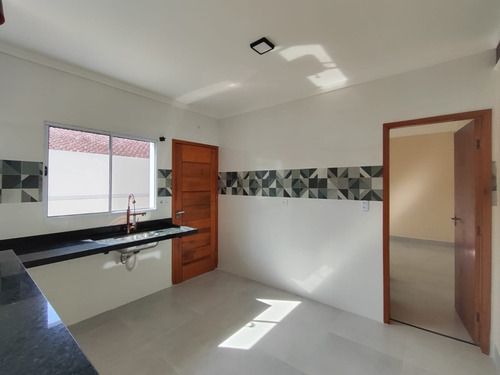 Casa Nova Com Piscina Próximo Da Praia.