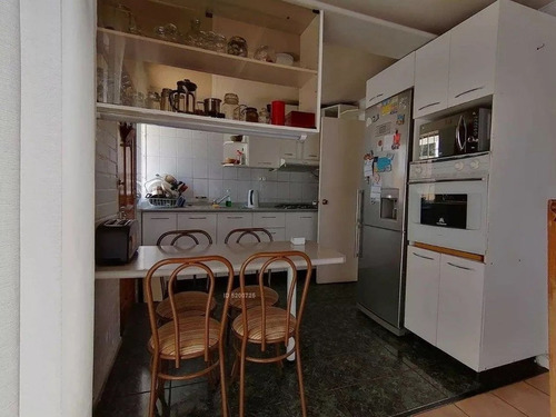 Casa De 2 Piso En Centro De Quilpue 4 Dormitorios 2 Baños