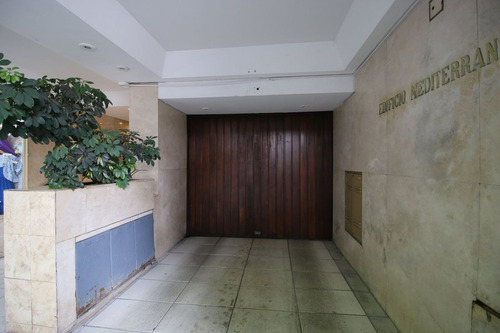 Venta De Cochera En Recoleta