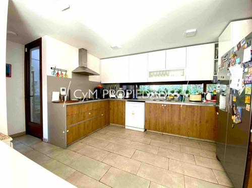Moderna Town House En El Arrayan, Sector Los Refugios