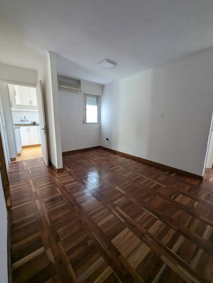 Alquiler Apto 3 Dorm + Garaje En Parque Rodó · Foto 4