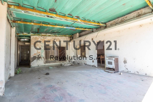 Imagen 18 de 19 de Casa A Remodelar En San Lorenzo - Alem Y San Carlos - Permutas - 324,7 M²