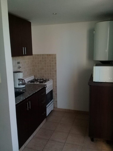 Departamento 2 Amb. En Venta Parque Patricios. Muy Luminoso