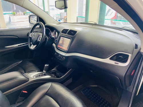 Dodge Journey 3.6 SXT V6 GASOLINA 4P AUTOMÁTICO
