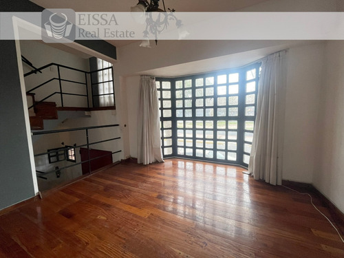 Triplex Sin Expensas A Reciclar Frente A La Plaza Unidad Latinoamericana