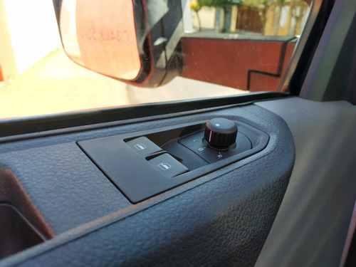 Imagem 12 de 15 de Vw Delivery 11.180 Prime Automático Baú 6,20 - Covelp