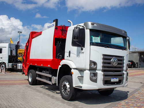 Imagem 3 de 15 de Vw 17280 2013 4x2 Automático - Compactador De Lixo=vw,ford