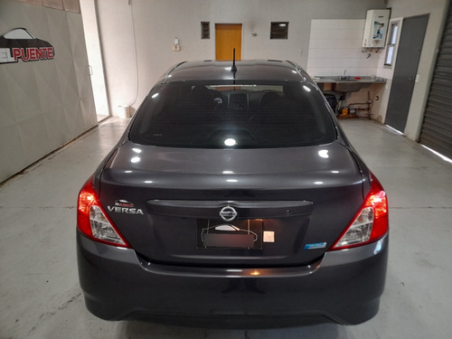 Nissan Versa 1.6 Exclusive At