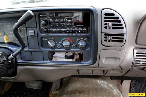 Imagen 22 de 25 de Chevrolet Silverado 5.7 At