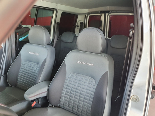 Imagem 9 de 15 de Fiat Doblo 2014 1.8 16v Adventure Flex 5p