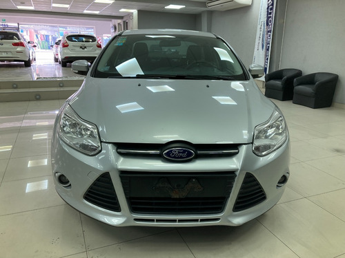 Imagen 8 de 15 de Ford Focus S 4p 1.6l N Mt S 2015