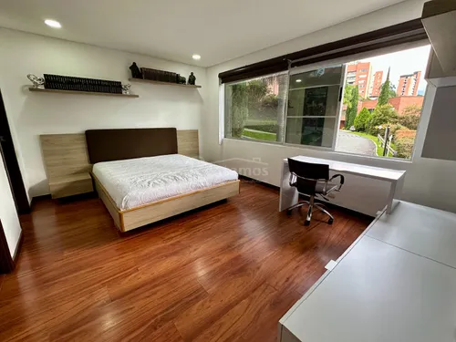 Casa En Venta En Benedictinos. Cod V776004