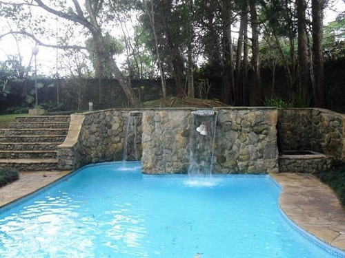 Imagem 2 de 25 de Casa De 3 Dorms Com 1 Suite - Ch0015