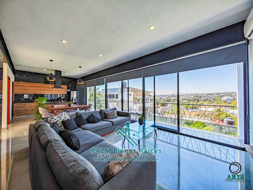 Casa Sola Con Alberca Climatizada, Brisas, 3 Recámaras, 3.5 Baños, 3 Autos, Seguridad 24hrs $6,350,000.00
