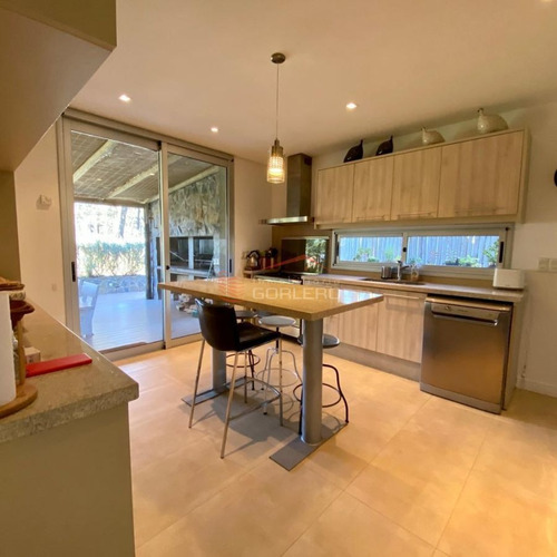 Imagen 12 de 30 de Casa En Venta Y Venta Punta Del Este, Rincón Del Indio, Espectacular Entorno En Barrio Privado