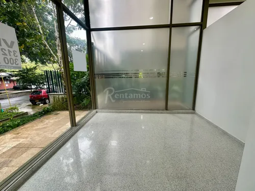 Local En Venta En La Salle. Cod V775959
