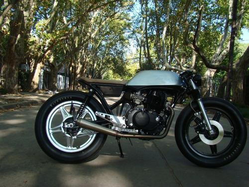 Imagen 2 de 5 de Honda Cb 400