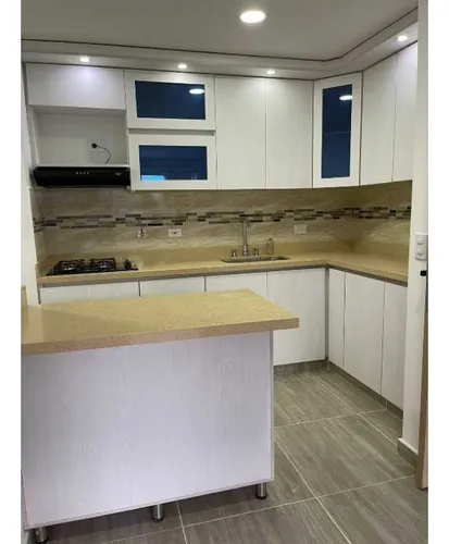 Vende Apartamento En Ríonegro 72 Metros Con Parqueadero U/cerrada Ch