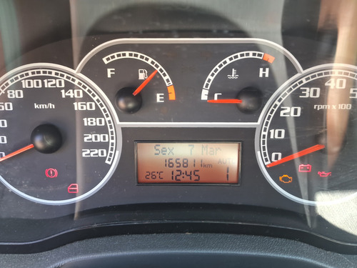 Fiat Siena 1.8 Hlx Flex Dualogic 4p
