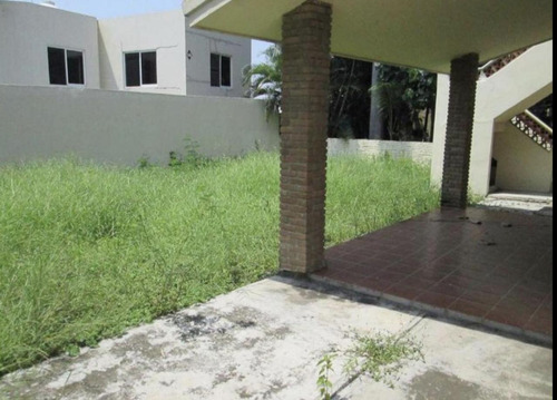 Casa Sola En Venta En Fraccionamiento Lomas Del Chairel, Tampico, Tamaulipas