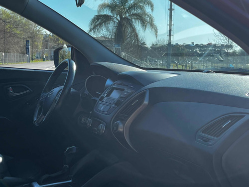 Imagen 8 de 13 de Hyundai Tucson 2015 2.0 Gls 154cv 6at 4wd
