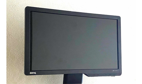 Monitor Benq Led 16 Pulgadas Vga + Cables Wide Screen Outlet (Reacondicionado)
